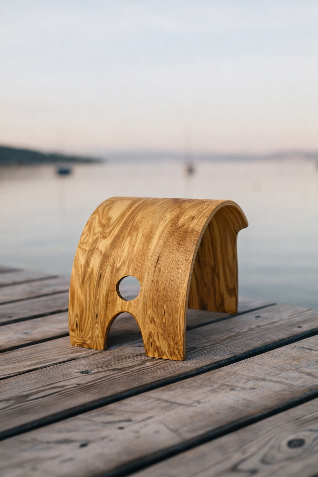 Meditationshocker aus Holz Esche - Bridge2Satori